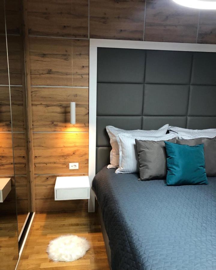 Lux Apartman 33 Kragujevac Extérieur photo