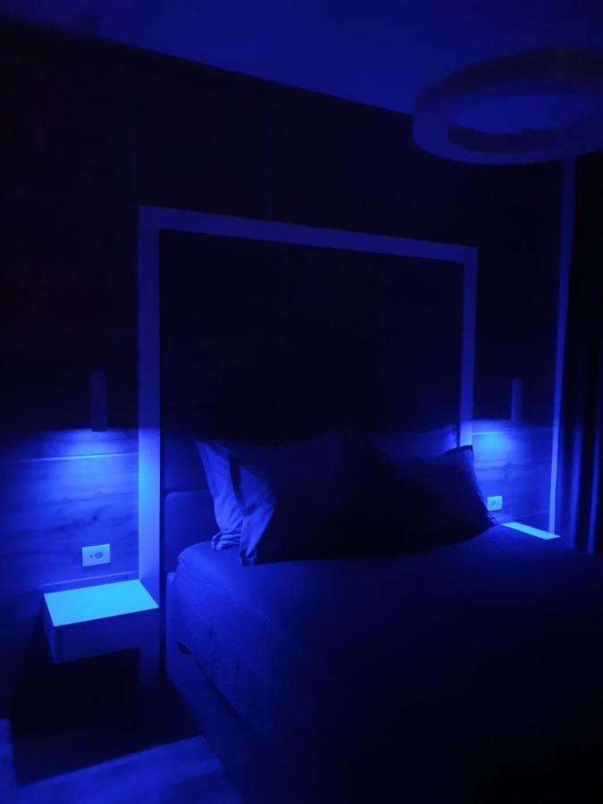 Lux Apartman 33 Kragujevac Extérieur photo