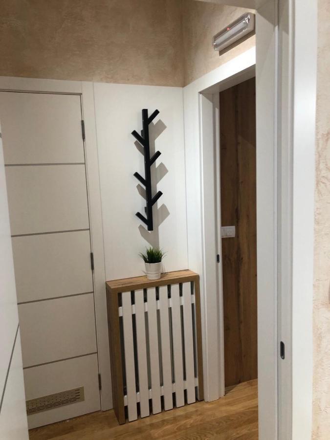 Lux Apartman 33 Kragujevac Extérieur photo