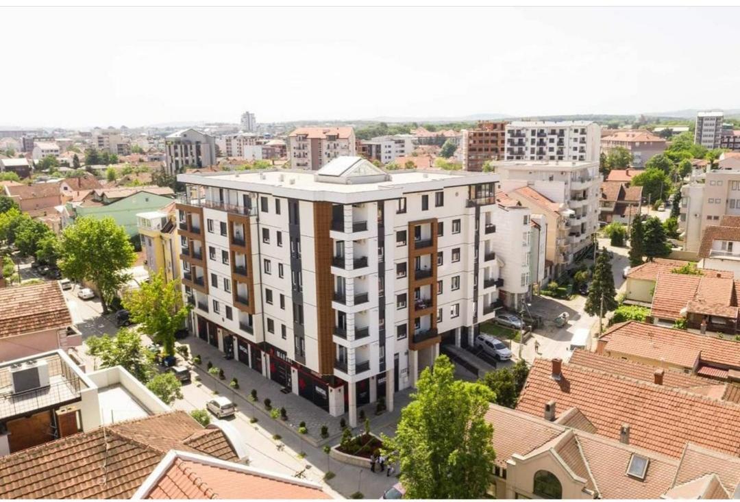 Lux Apartman 33 Kragujevac Extérieur photo